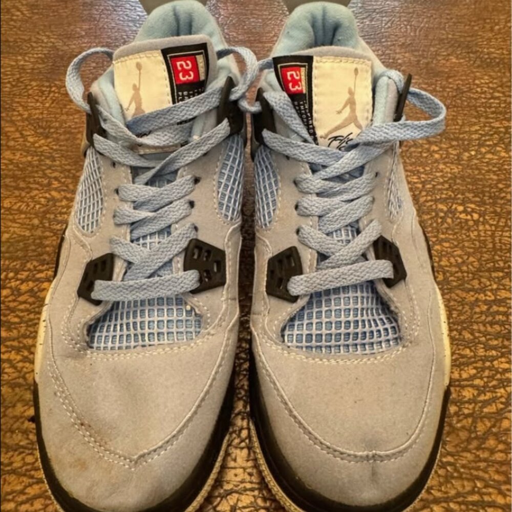 Boy's Jordan Retro 4 University Blue